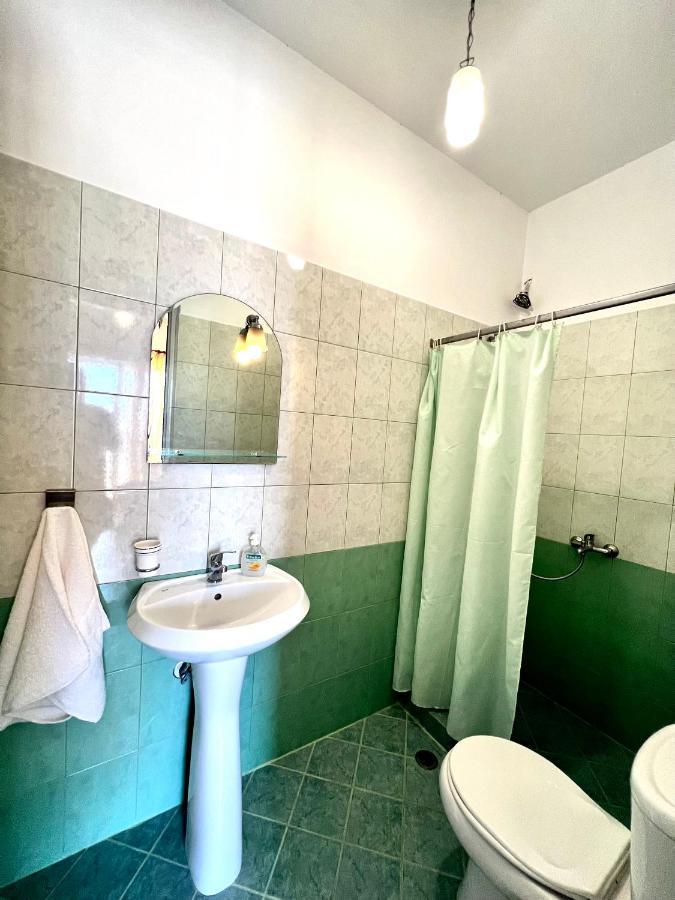 J&B Rooms Dhërmi Εξωτερικό φωτογραφία