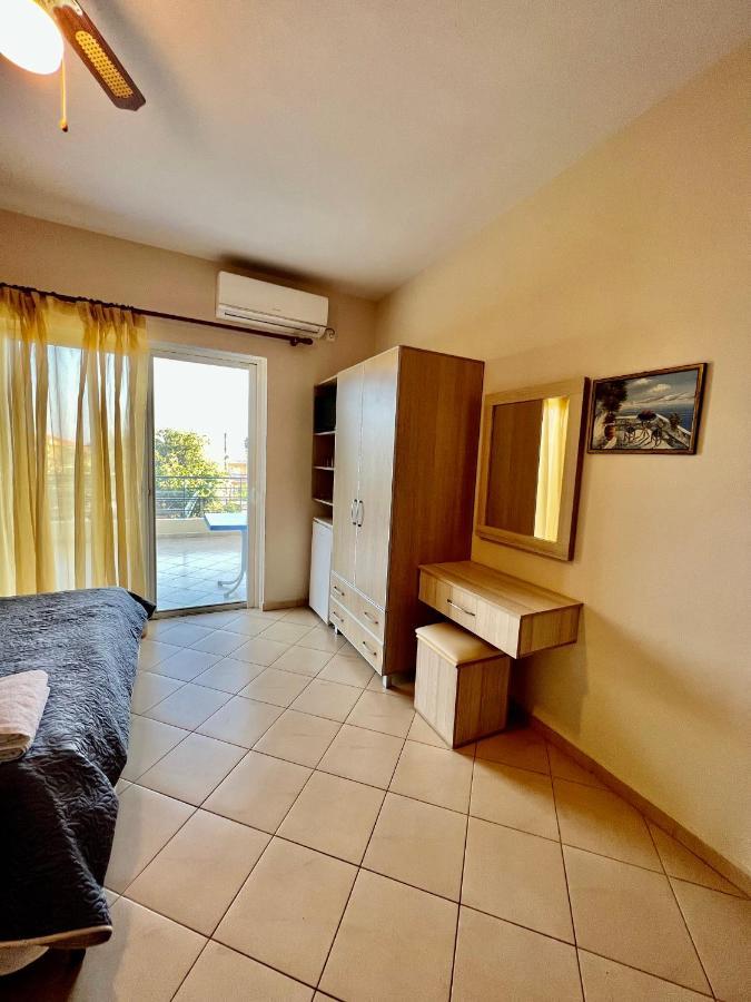 J&B Rooms Dhërmi Εξωτερικό φωτογραφία
