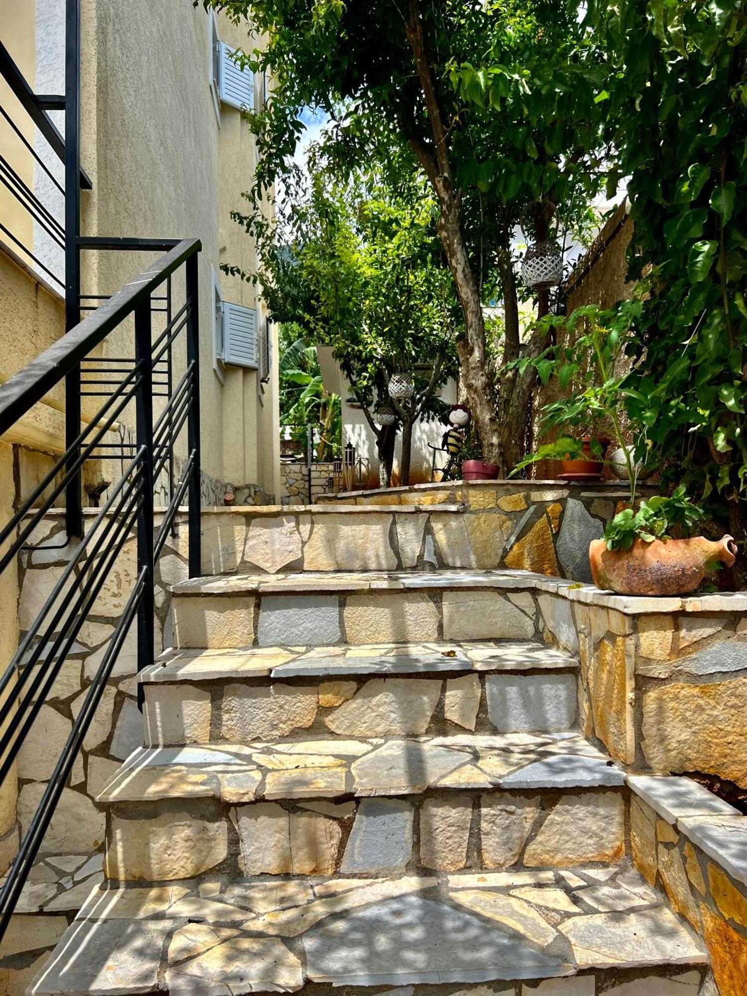 J&B Rooms Dhërmi Εξωτερικό φωτογραφία