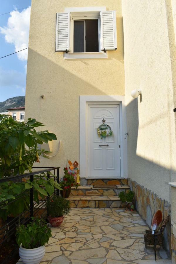 J&B Rooms Dhërmi Εξωτερικό φωτογραφία