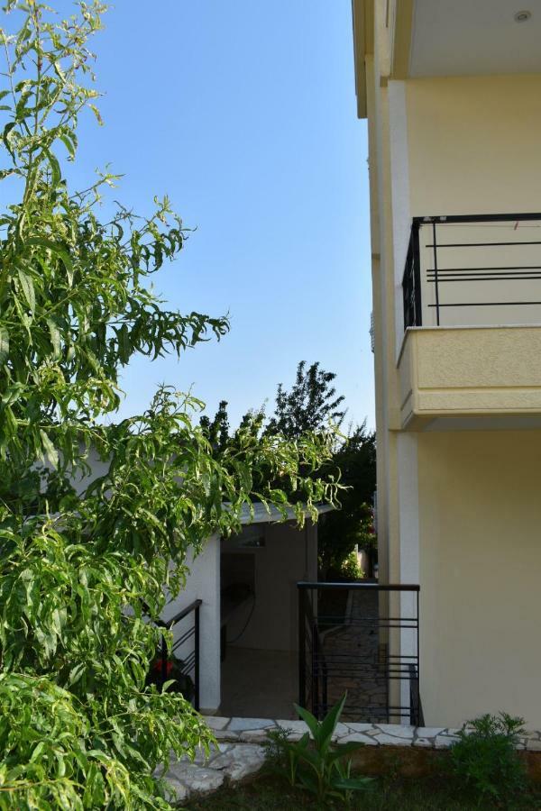 J&B Rooms Dhërmi Εξωτερικό φωτογραφία